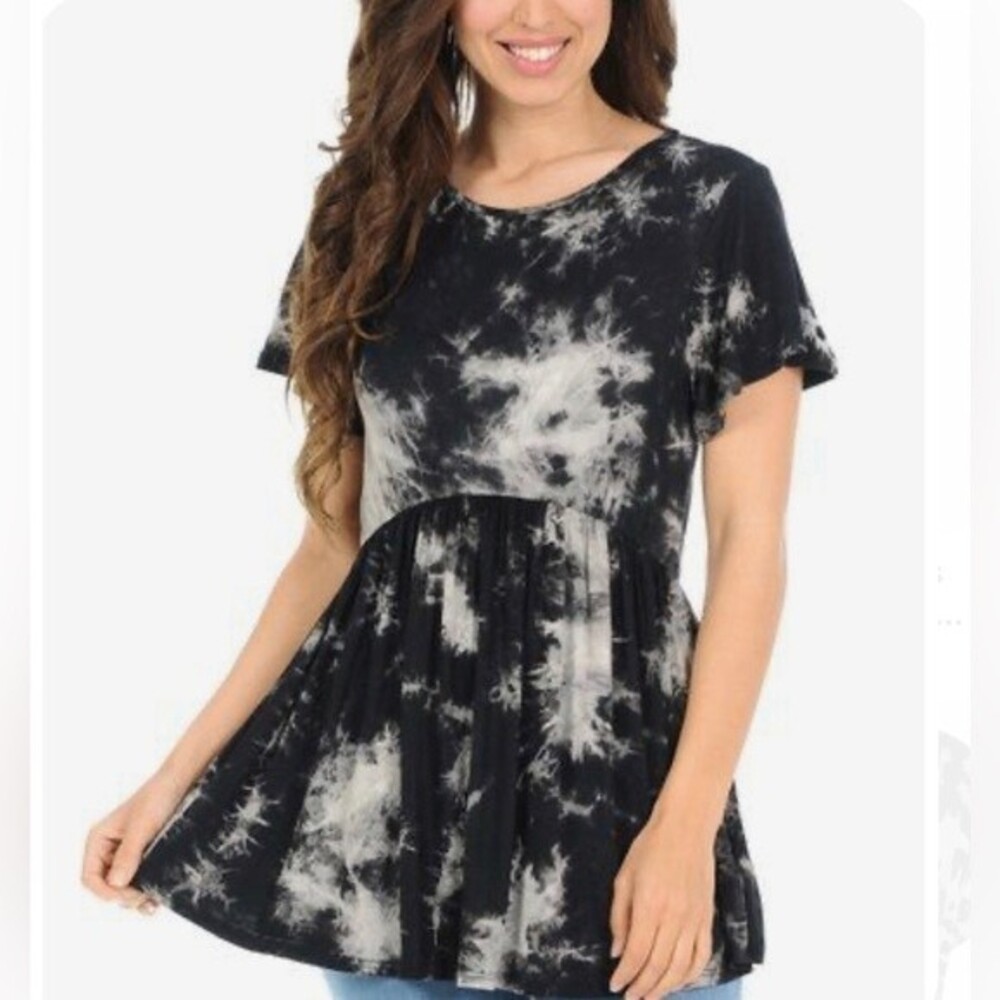 Black tie dye soft peplum top size small